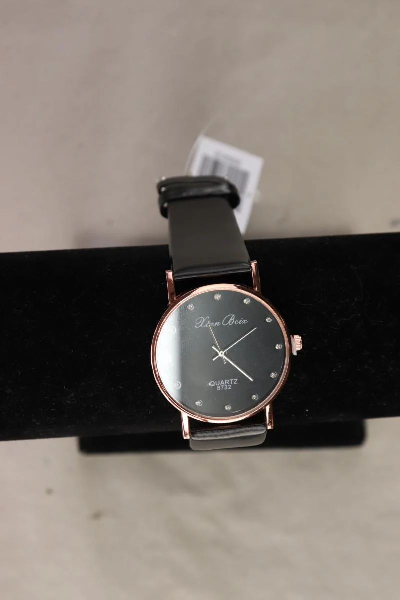 Armbanduhr neuwertig schwarz