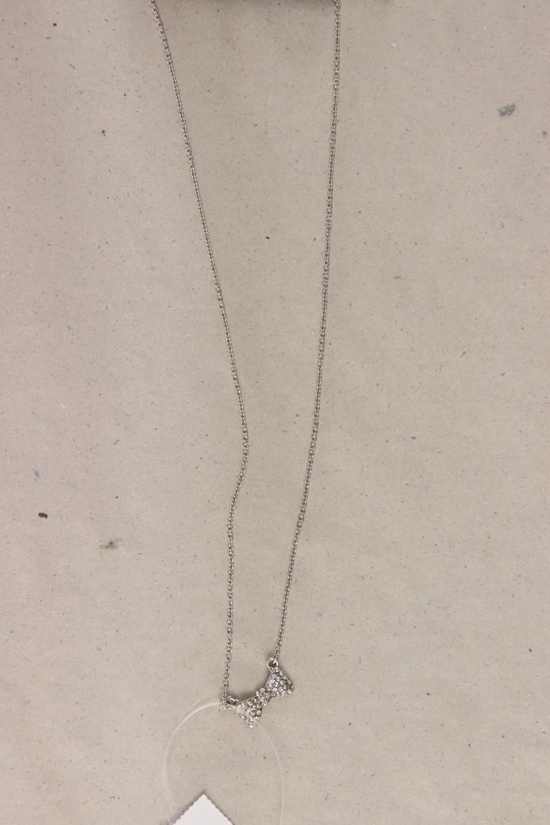 forever 21 Halskette mit Schleifenanhänge neu mit Etikett silber