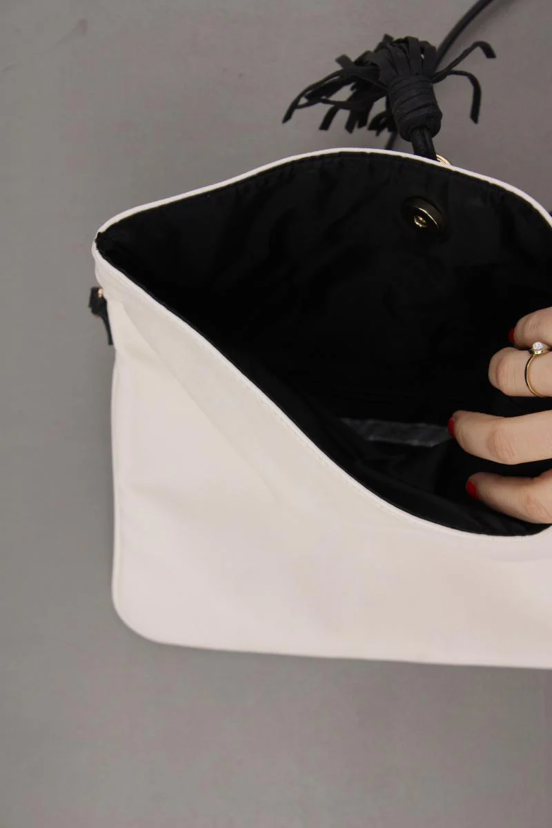 H&M Umhängetasche creme aus Kunstleder - Image 3