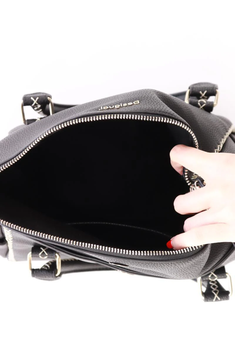 Desigual Henkeltasche neuwertig schwarz aus Kunstleder - Image 3