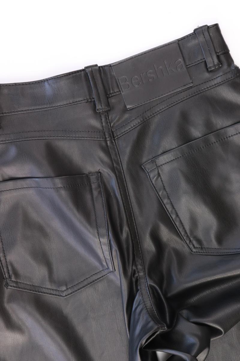 Bershka Kunstlederhose Gr. XS schwarz - Image 3