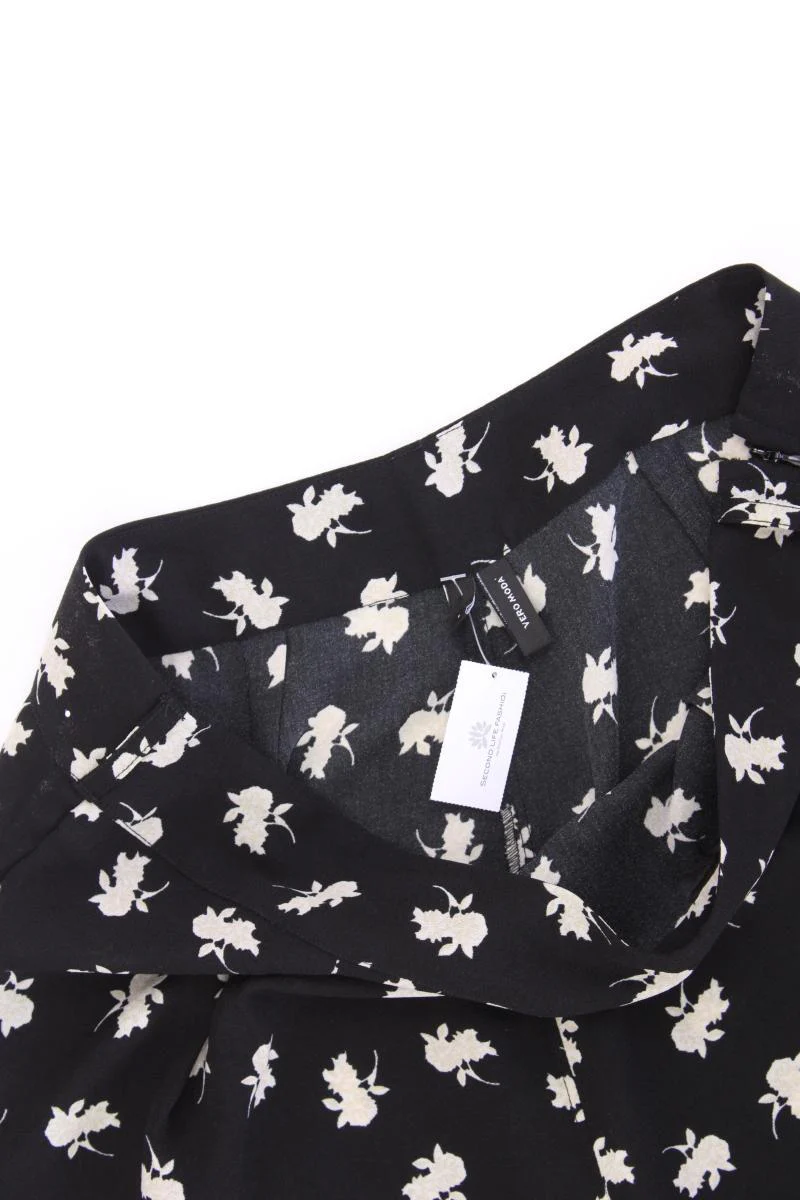 Vero Moda Stoffhose Gr. L mit Blumenmuster schwarz - Image 2