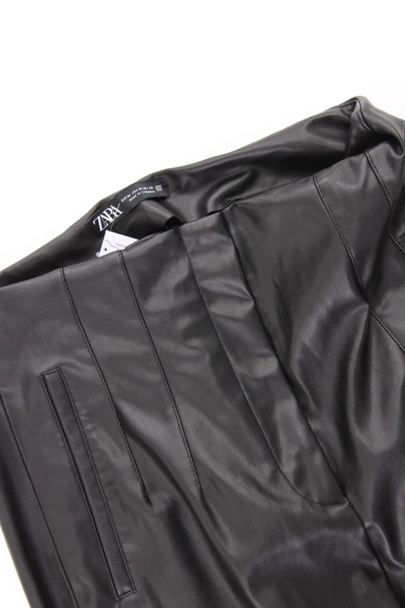 Zara Kunstlederhose Gr. M schwarz aus Polyurethan - Image 2