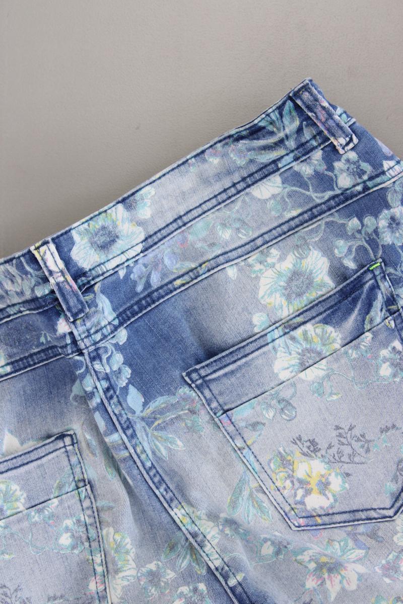 Cecil Jeansshorts Gr. W31 mit Blumenmuster Modell Scarlett blau - Image 3