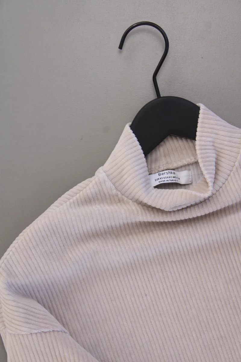 Bershka Crop Pullover Gr. XS creme - Image 2