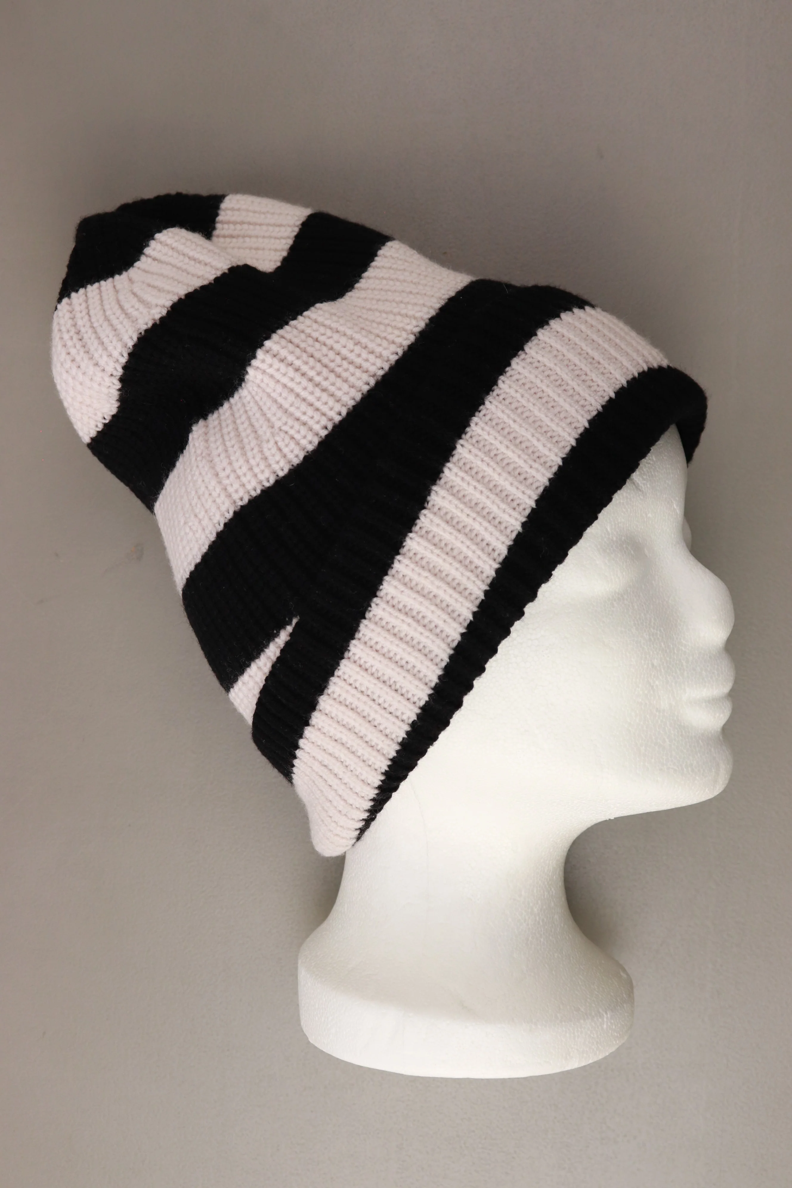 Finger in the Nose Kinder Strickmütze "Black Stripes Wool Beanie" creme Größe Onesize neu mit Etikett