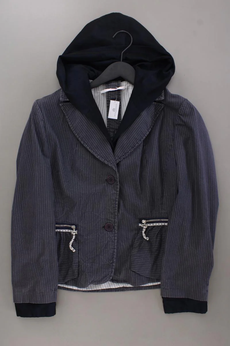 Second Hand Outfit Größe S mit Bottega Classic Blazer in Gr. 36 und Schal - Image 3