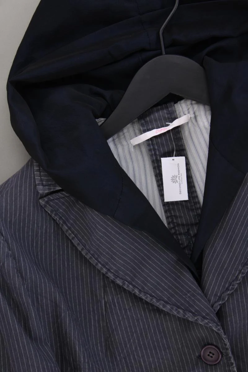 Second Hand Outfit Größe S mit Bottega Classic Blazer in Gr. 36 und Schal - Image 4